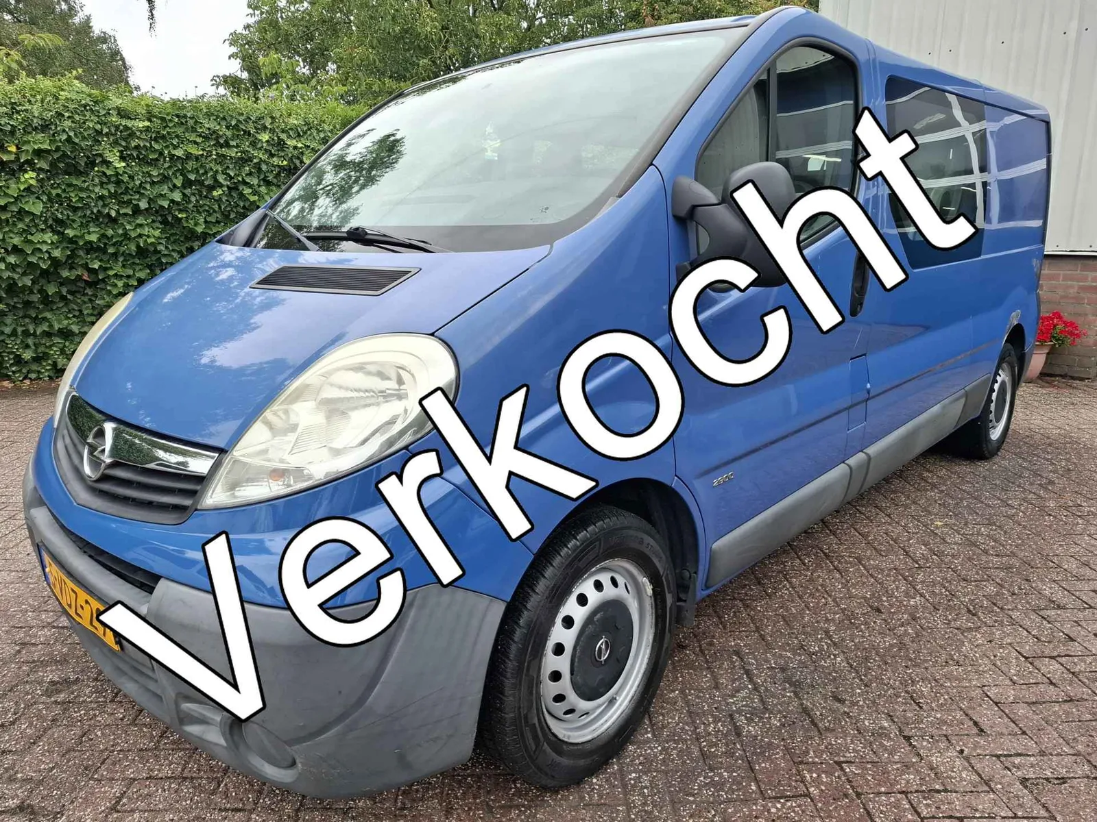 Opel Vivaro (2009) — foto 1
