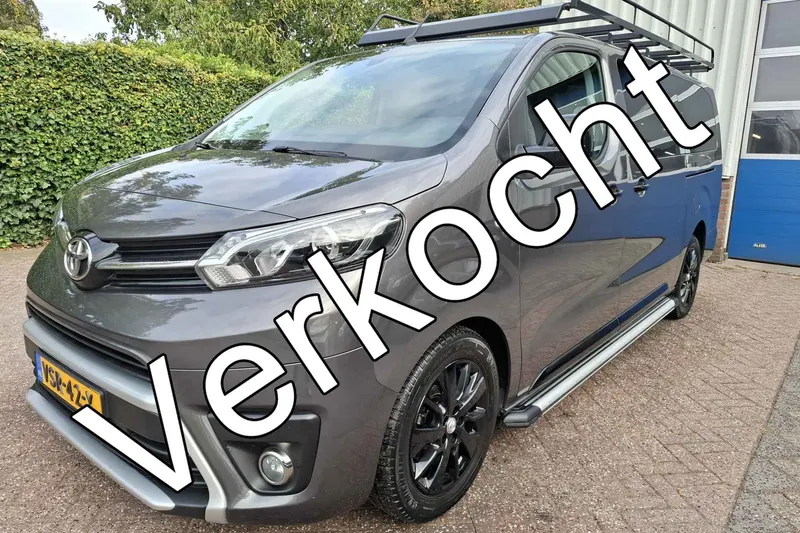 Toyota ProAce Worker (2023)