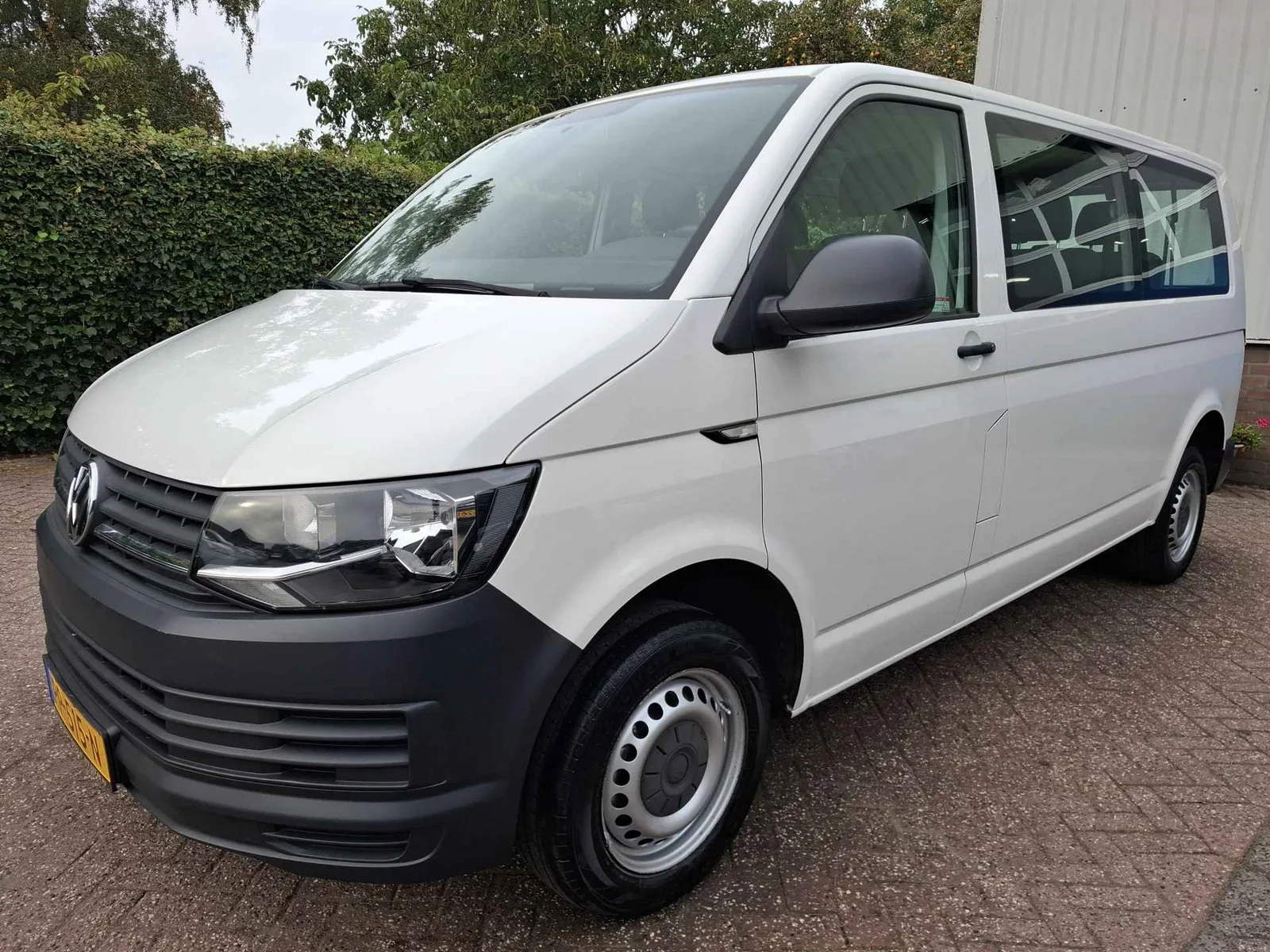 Volkswagen Transporter (2017) — foto 1