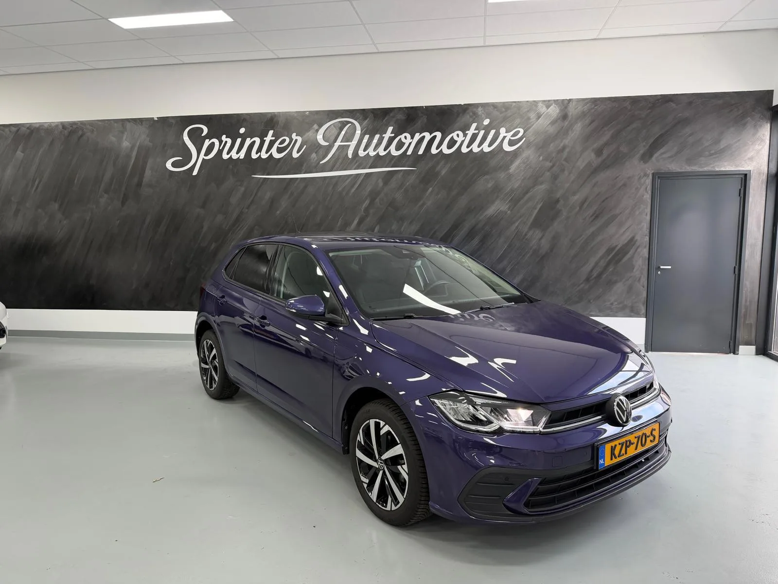 Volkswagen Polo (2023) — foto 1