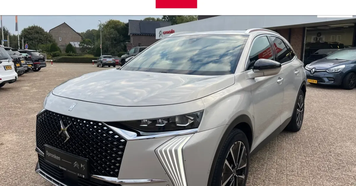 DS 7 (2023) — foto 1