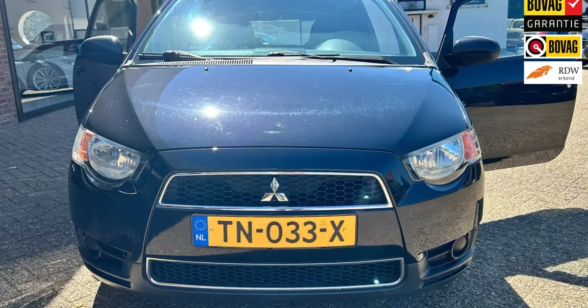 Mitsubishi Colt (2012) — foto 1