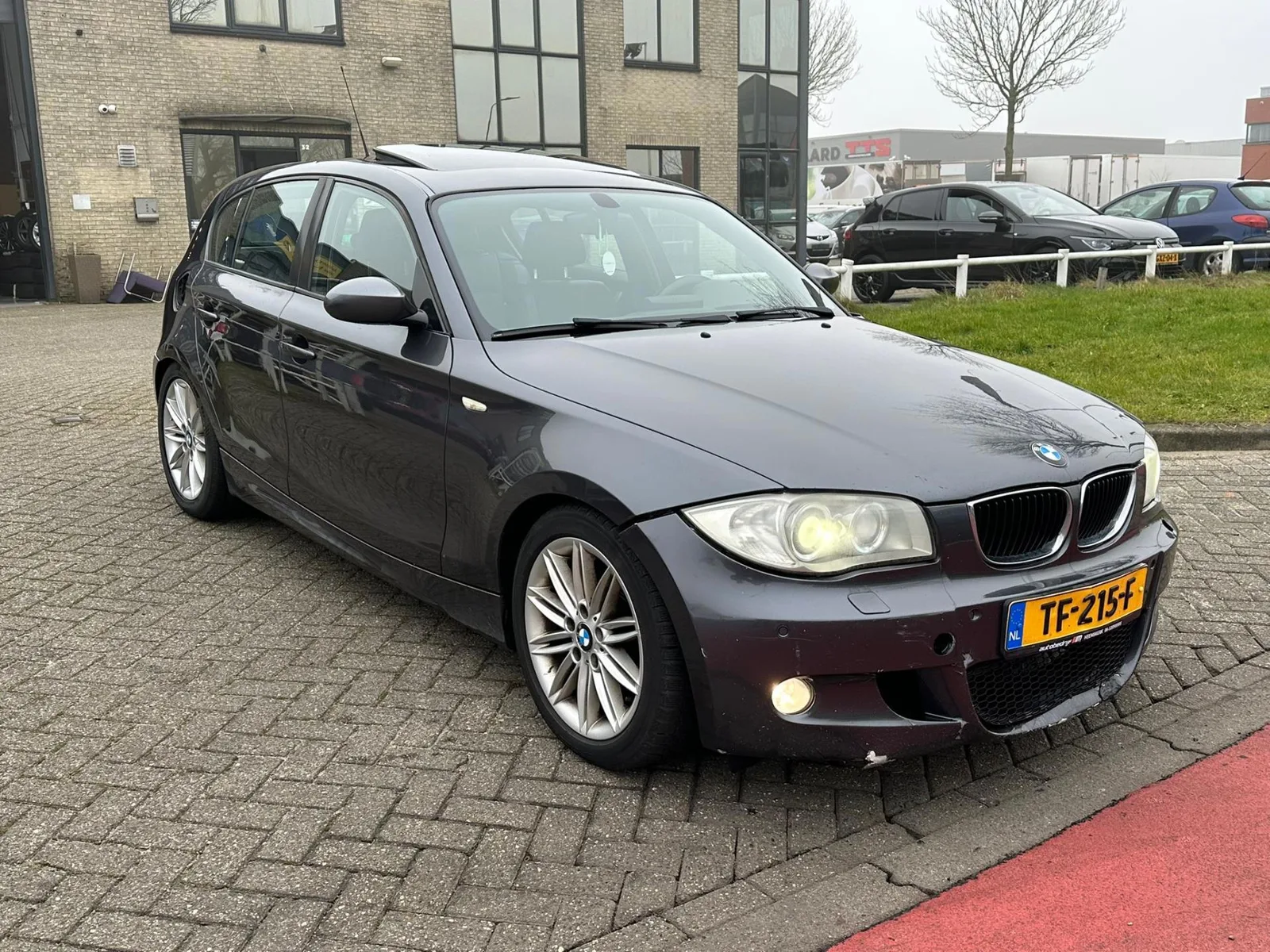 BMW 1-Serie (2007) — foto 1