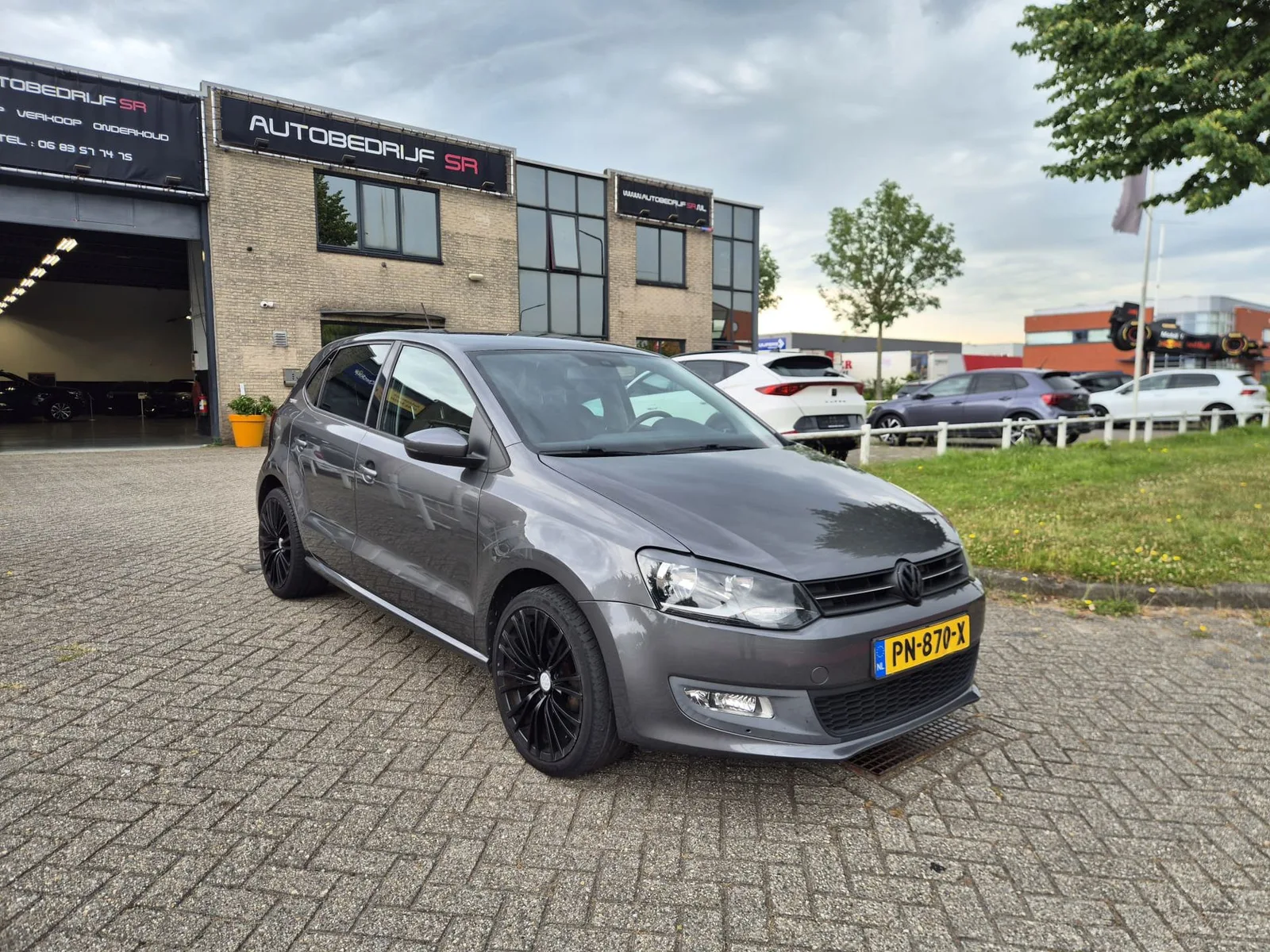 Volkswagen Polo (2010) — foto 1