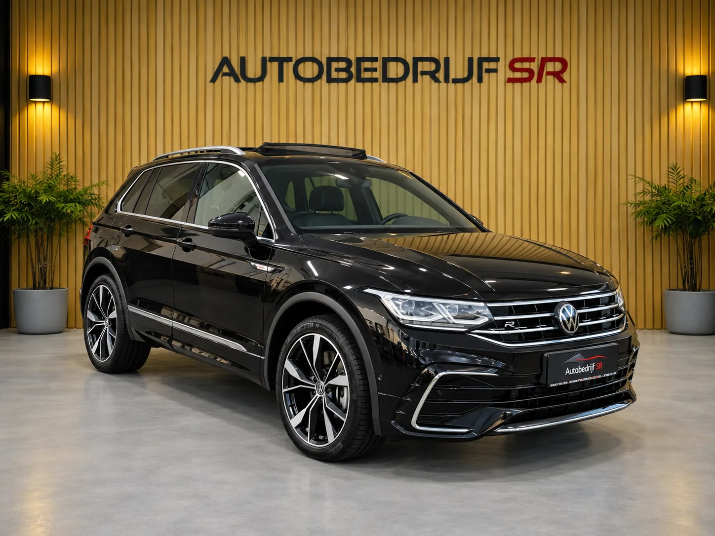 Volkswagen Tiguan (2023) — foto 1