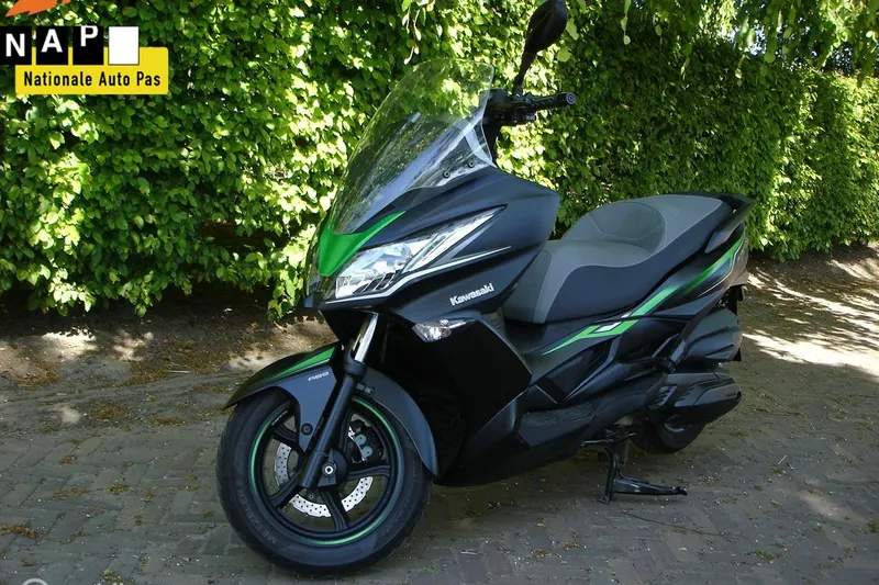 Kawasaki J 300 (2019)
