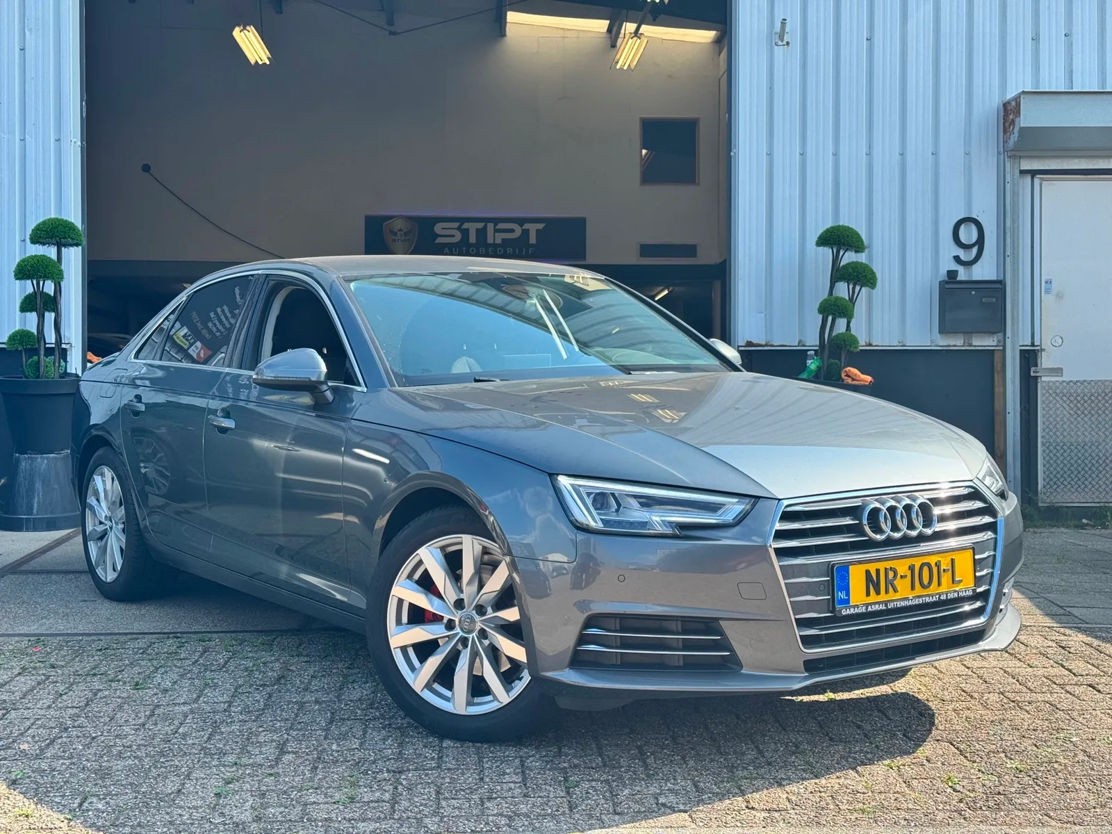 Audi A4 (2017) — foto 1