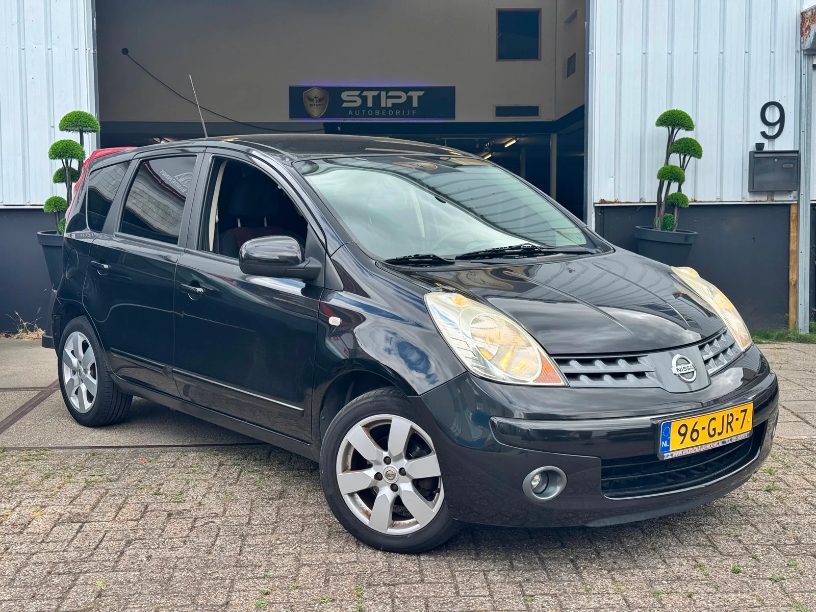 Nissan Note (2008) — foto 1