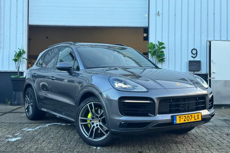 Porsche Cayenne (2021)