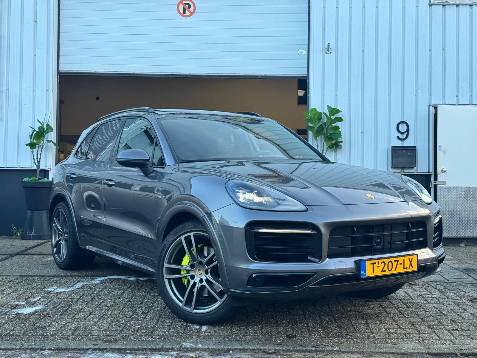 Porsche Cayenne (2021) — foto 1
