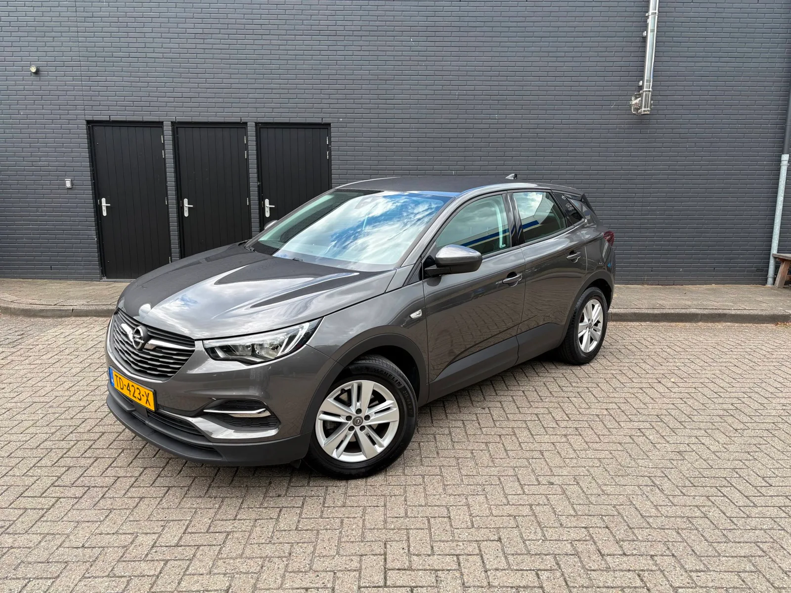 Opel Grandland X (2018) — foto 1