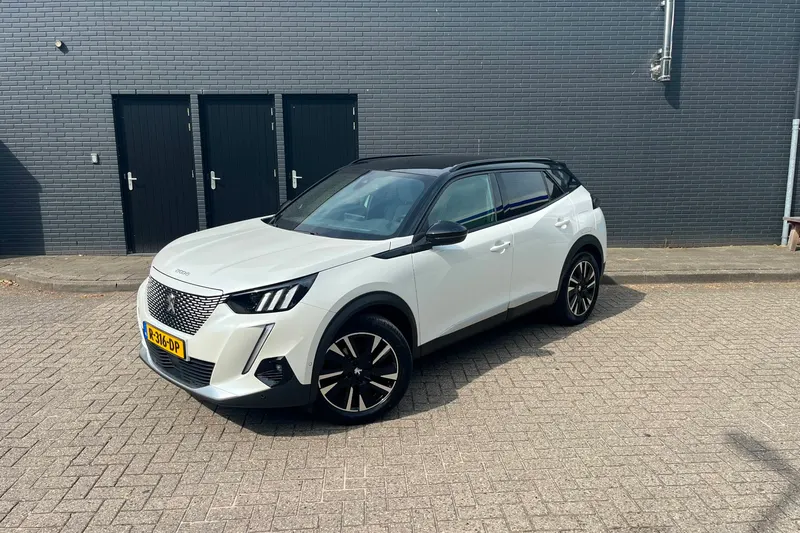 Peugeot e-2008 (2021)