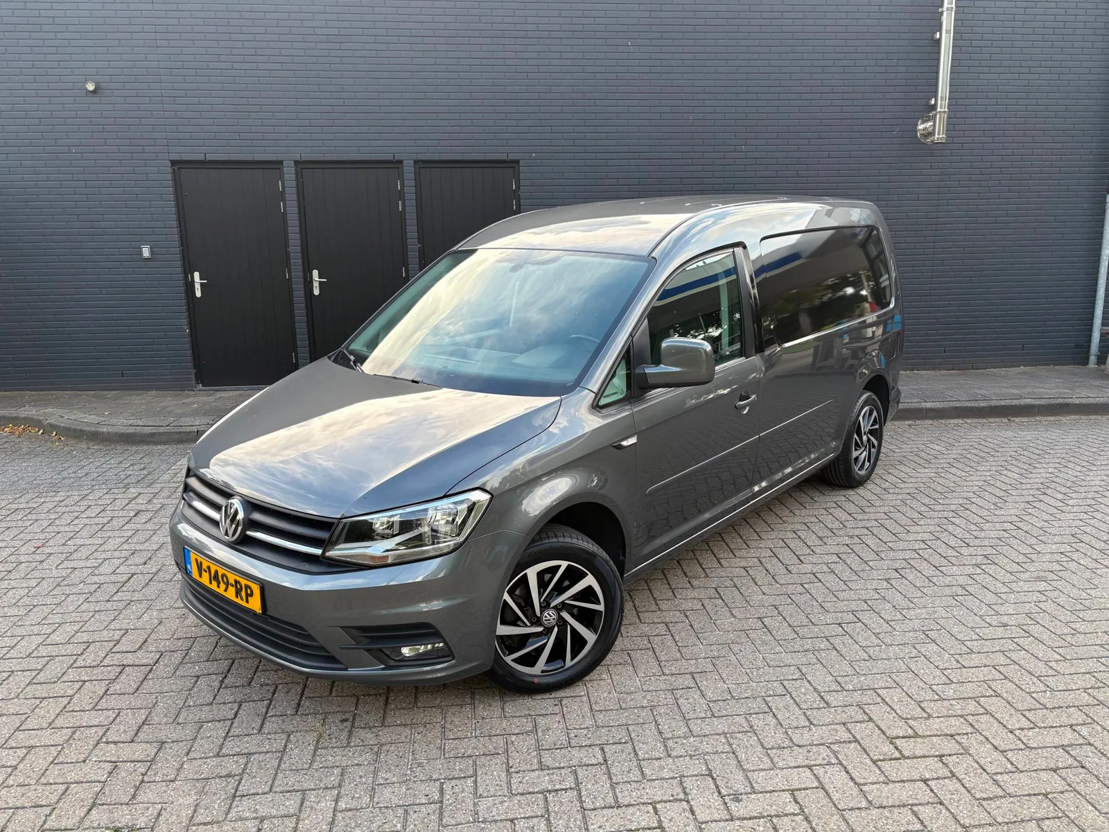 Volkswagen Caddy (2018) — foto 1
