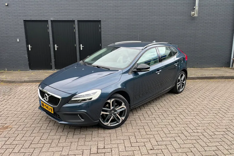 Volvo V40 (2017)