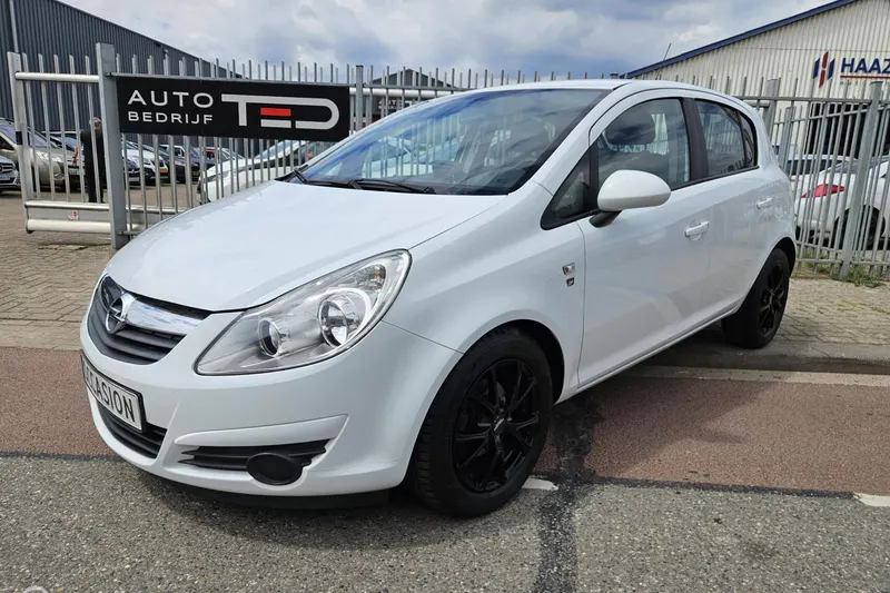 Opel Corsa (2010)