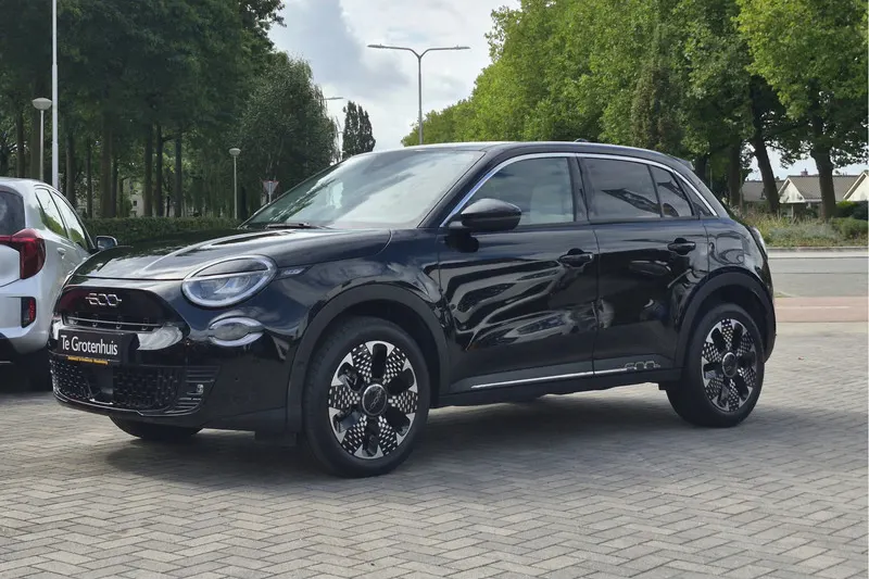 Fiat 500 (2024)