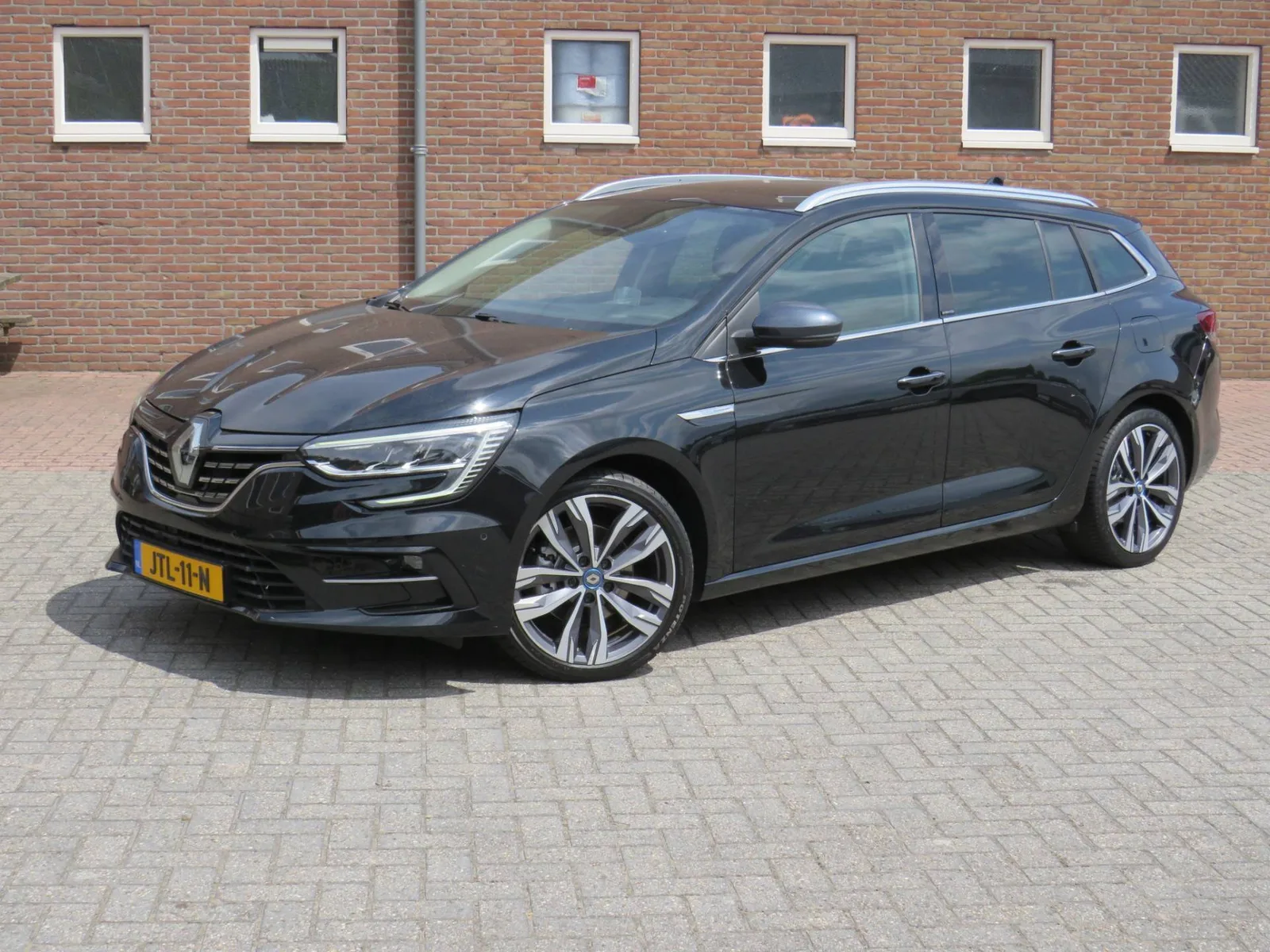 Renault Mégane (2020) — foto 1