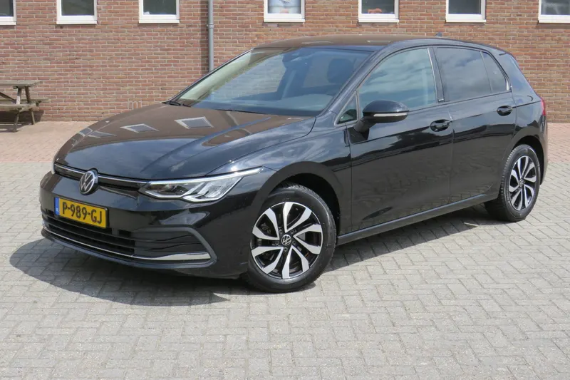 Volkswagen Golf (2021)