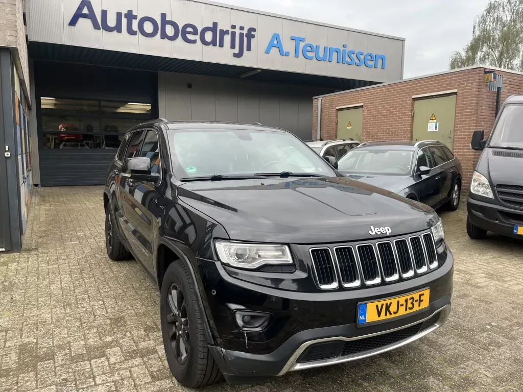 Jeep Grand Cherokee (2015) — foto 1