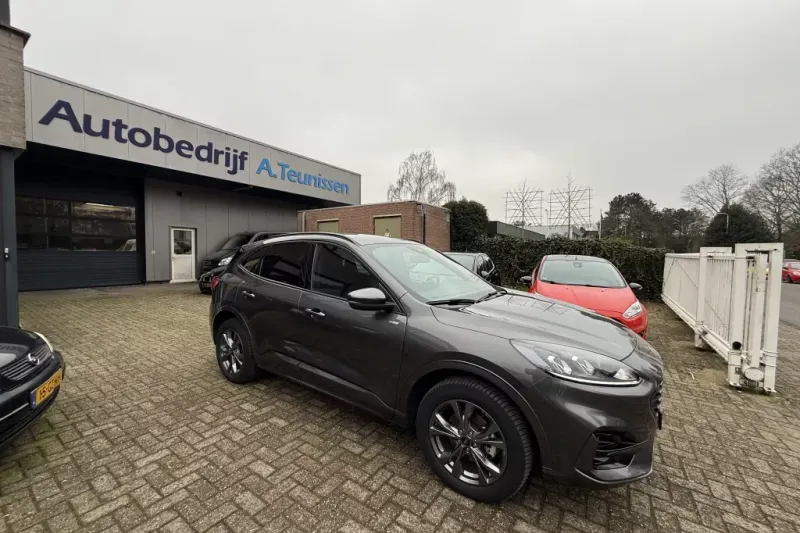Ford Kuga (2023)