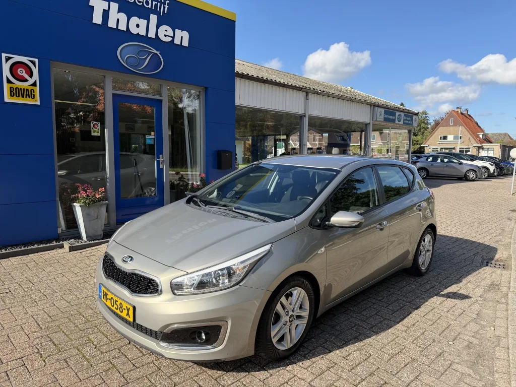 Kia Ceed (2015) — foto 1