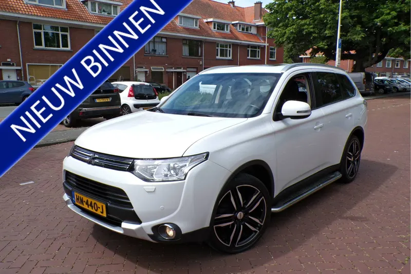 Mitsubishi Outlander (2015)