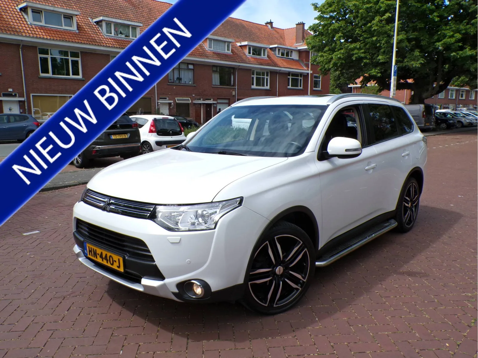 Mitsubishi Outlander (2015) — foto 1