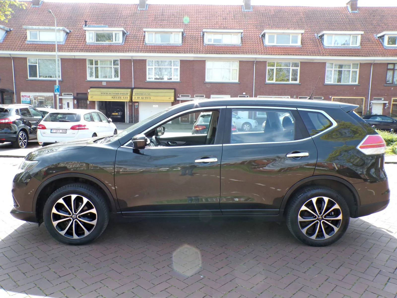 Nissan X-Trail (2016) — foto 1