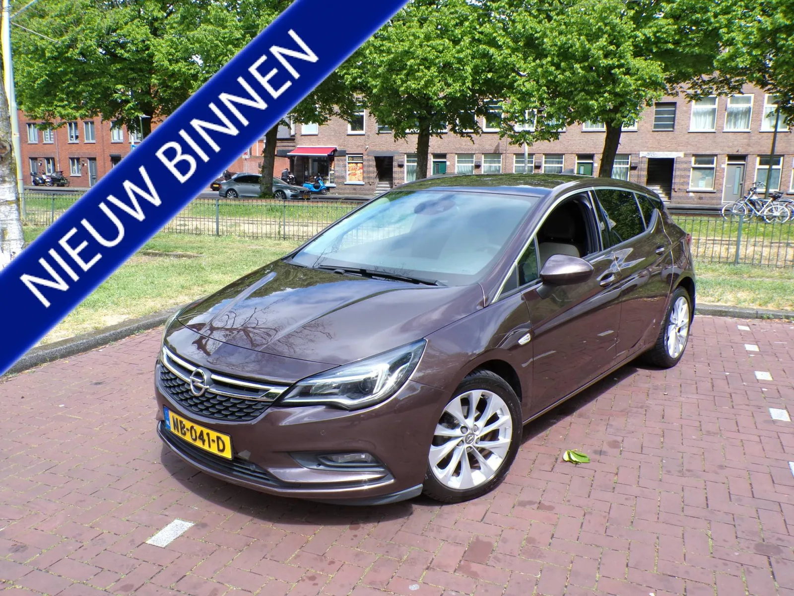 Opel Astra (2016) — foto 1