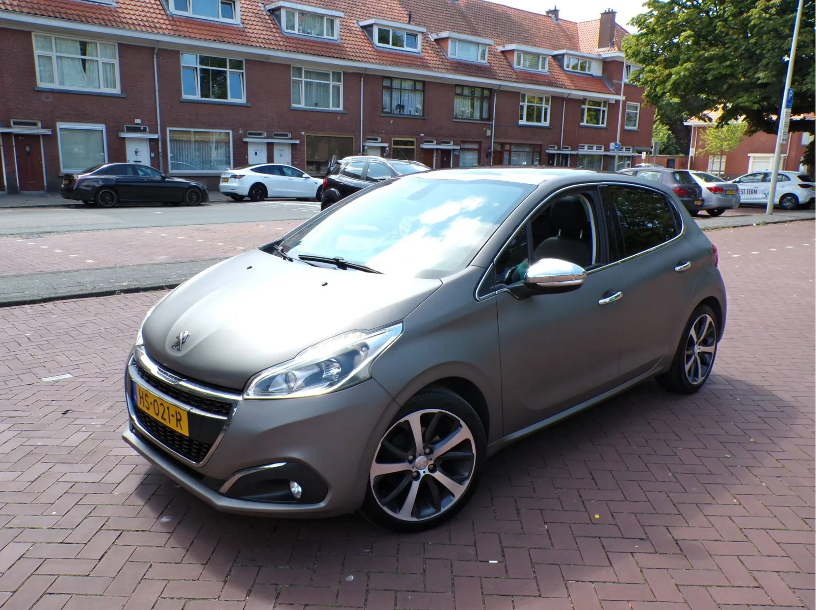 Peugeot 208 (2022) — foto 1