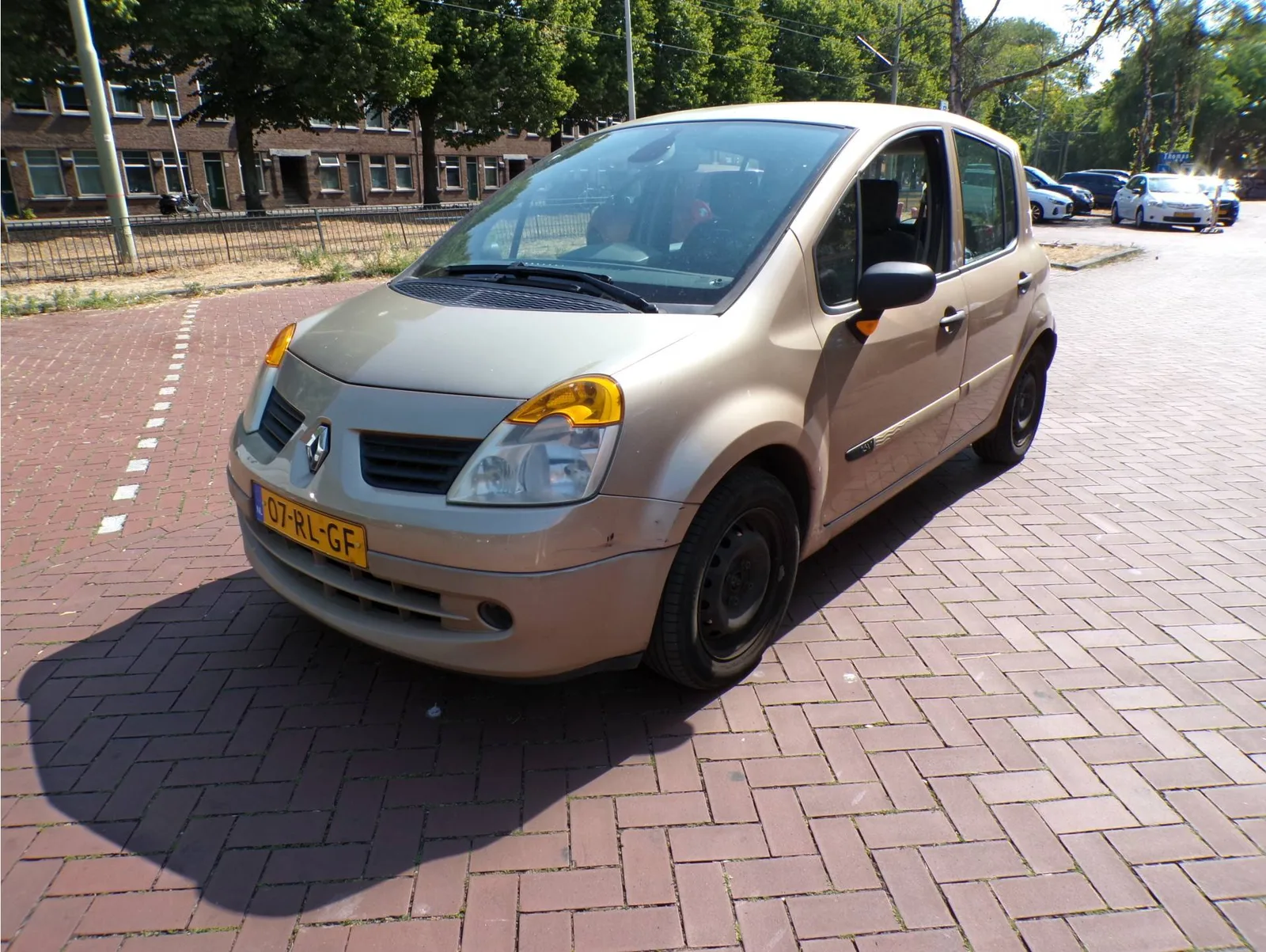 Renault Modus (2005) — foto 1