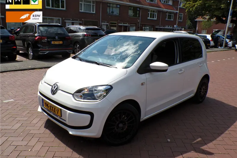 Volkswagen Up! (2013)