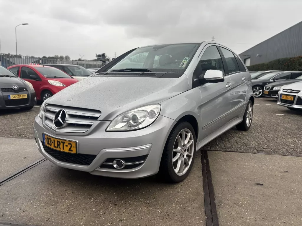 Mercedes-Benz B-Klasse (2010) — foto 1