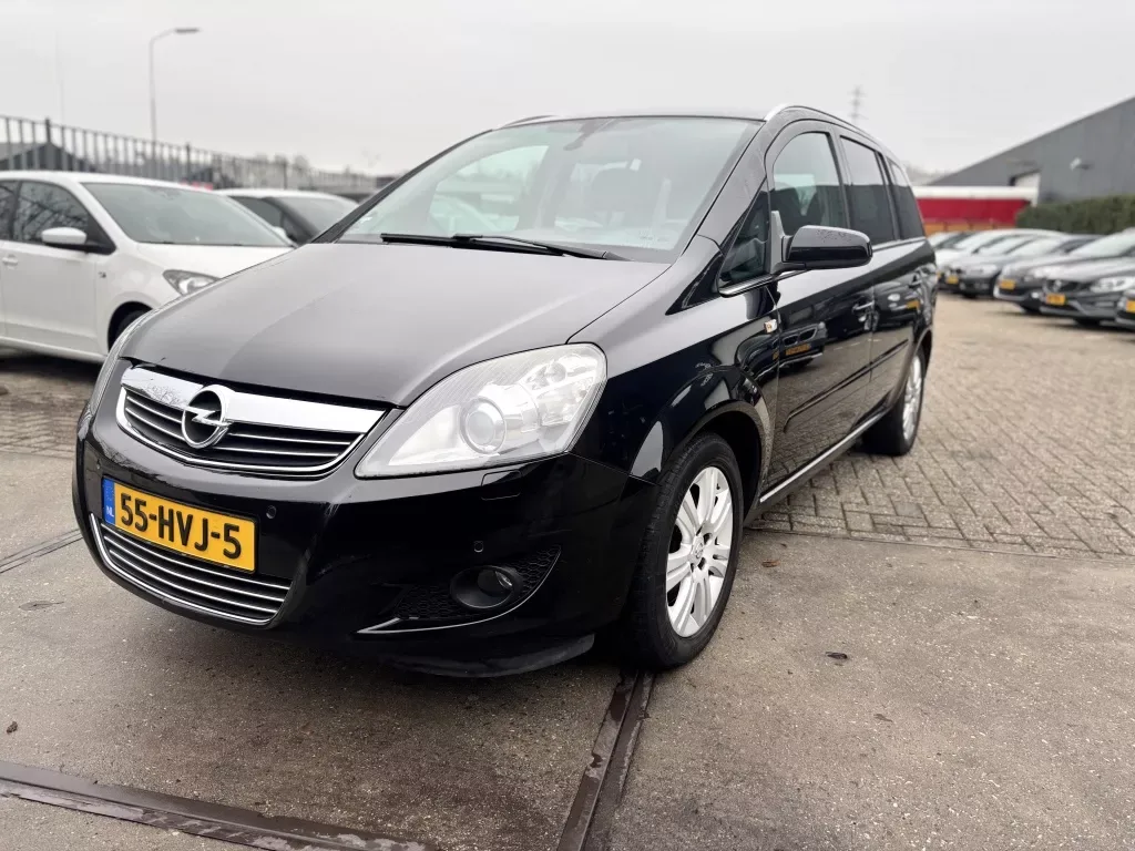 Opel Zafira (2009) — foto 1