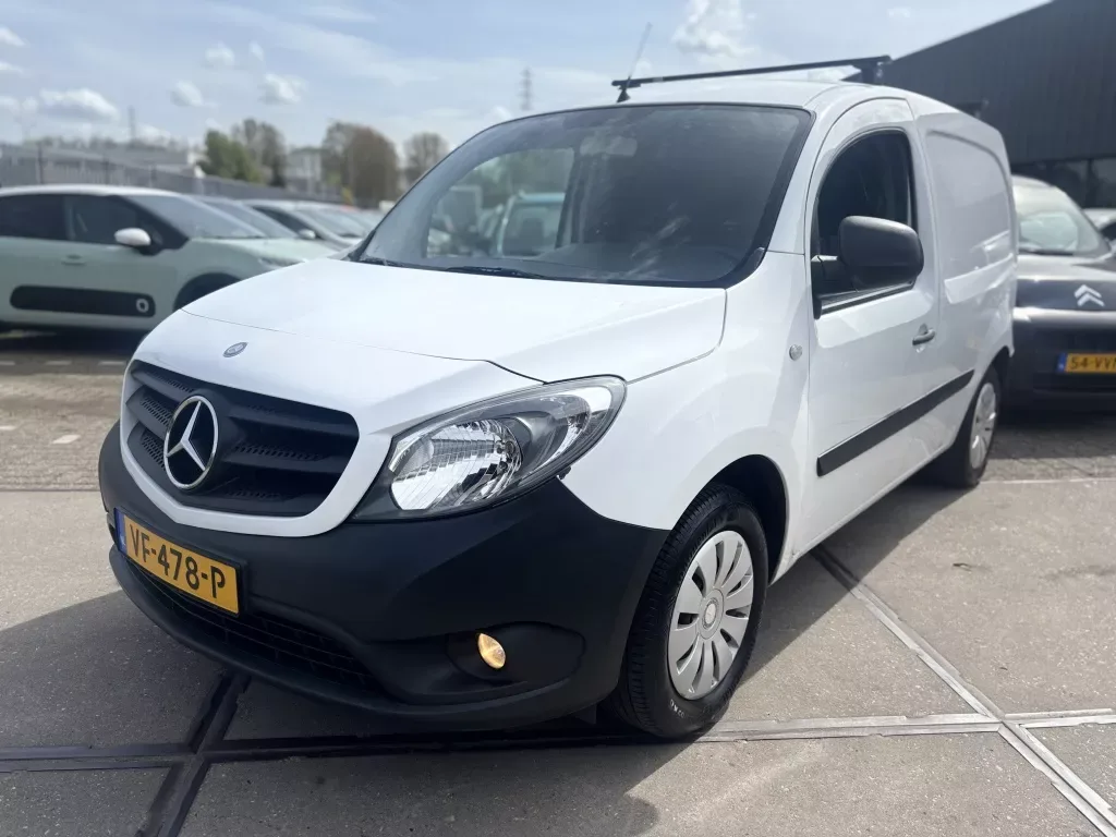 Mercedes-Benz Citan (2013) — foto 1