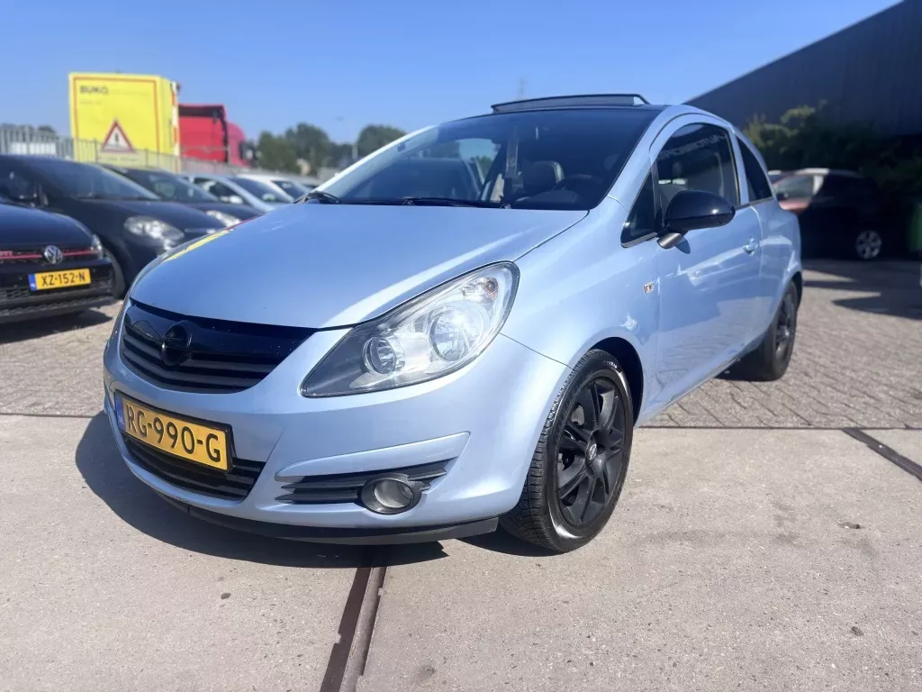 Opel Corsa (2009) — foto 1