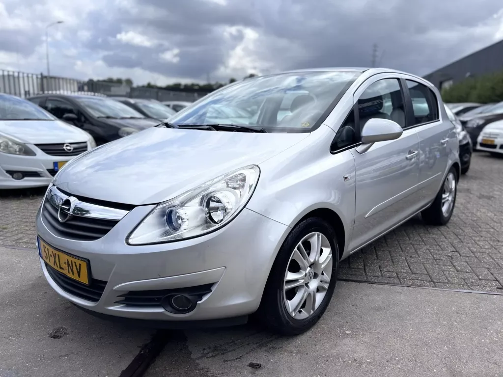 Opel Corsa (2007) — foto 1