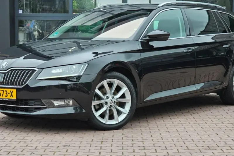 Škoda Superb (2018)