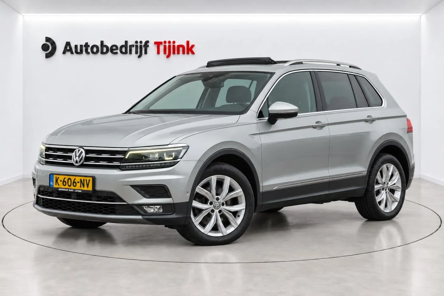 Volkswagen Tiguan (2019) — foto 1