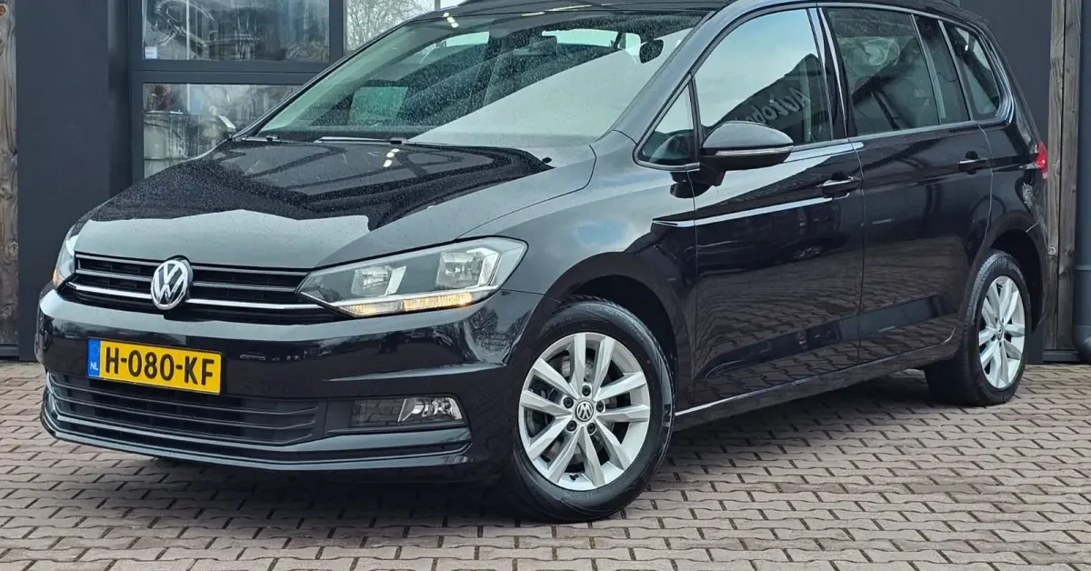 Volkswagen Touran (2018) — foto 1