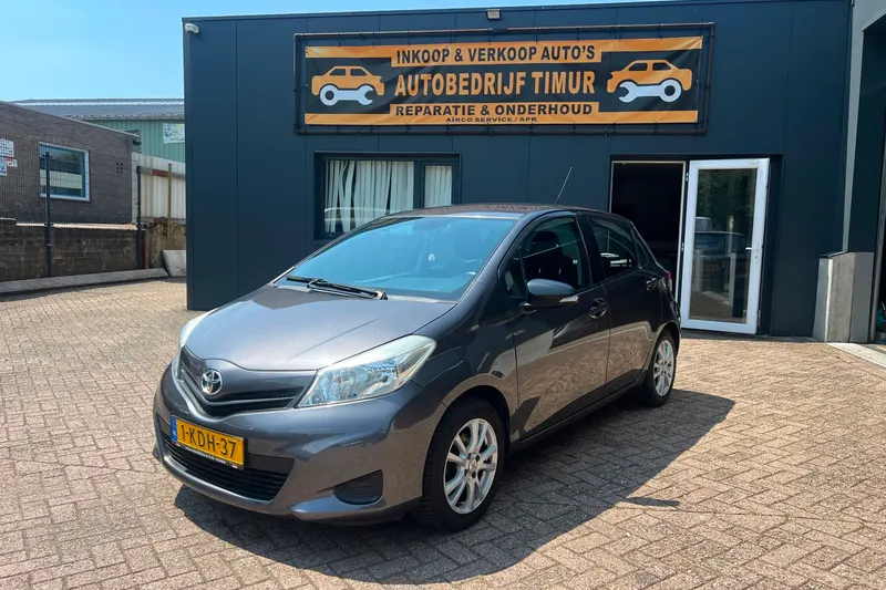 Toyota Yaris (2012)