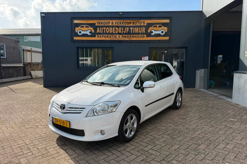 Toyota Auris (2012)