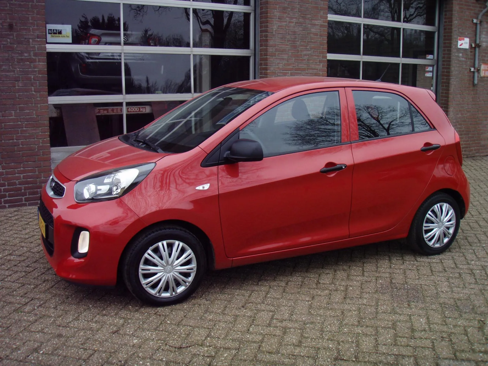Kia Picanto (2016) — foto 1