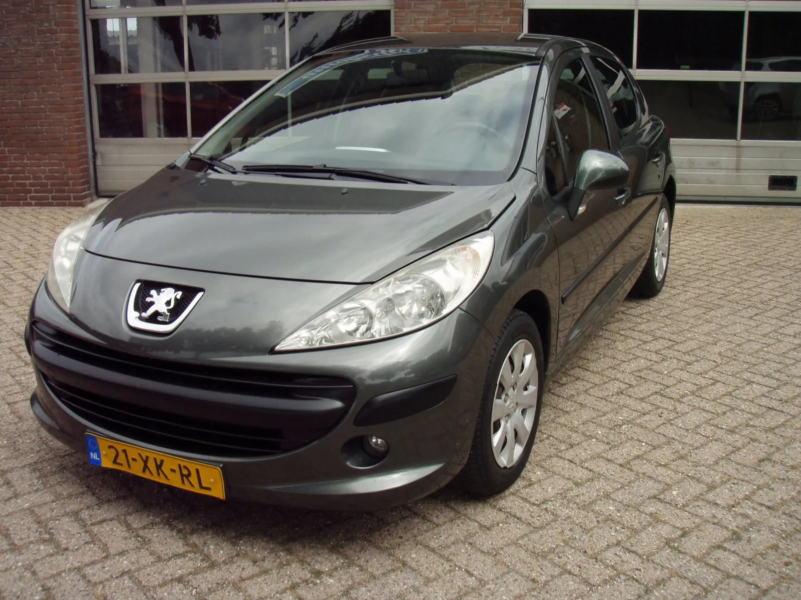 Peugeot 207 (2007) — foto 1