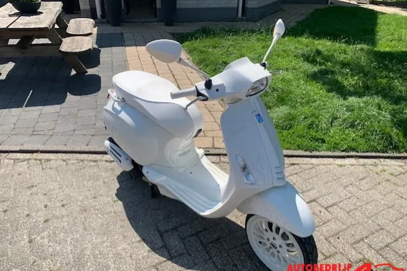 Piaggio Sprint (2024)