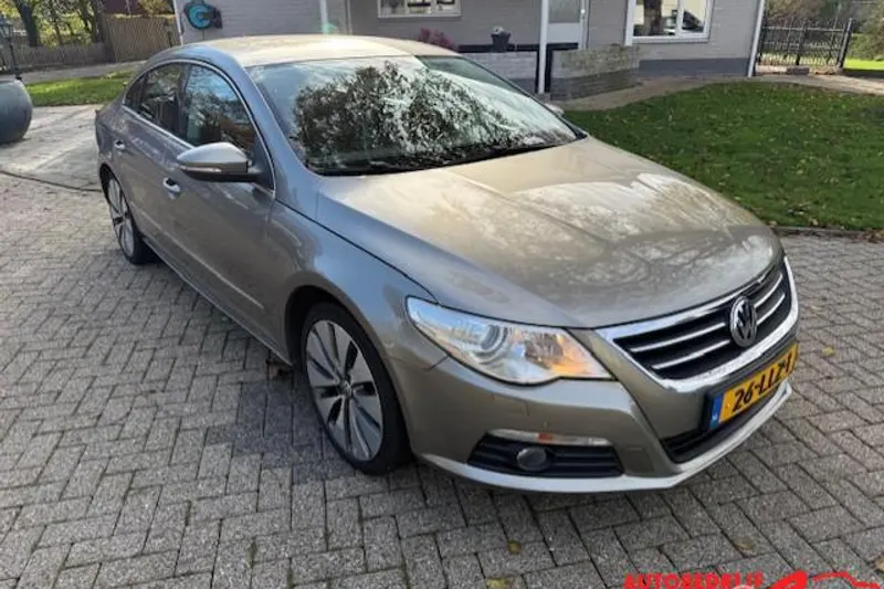 Volkswagen Passat (2010)
