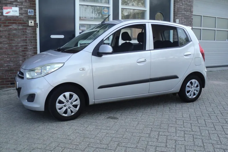 Hyundai i10 (2012)