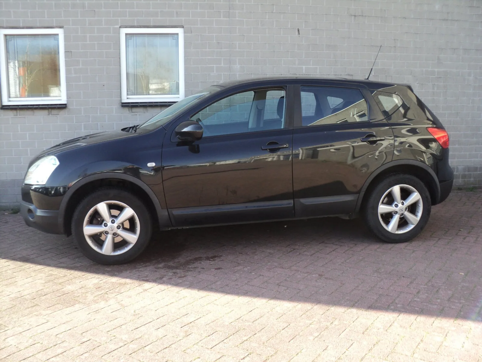 Nissan Qashqai (2009) — foto 1