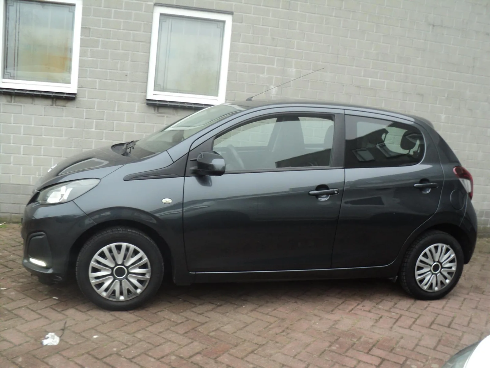 Peugeot 108 (2014) — foto 1
