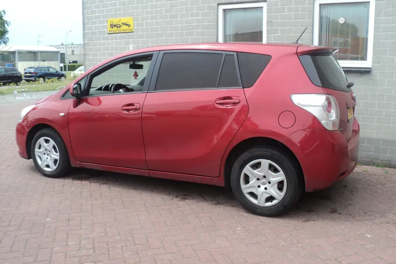 Toyota Verso (2010)